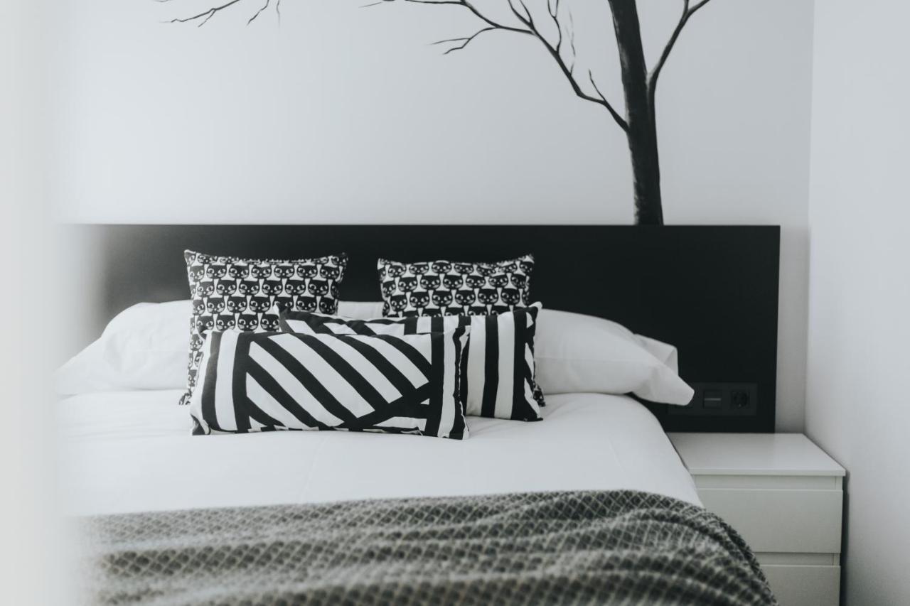 Apartamentos MK77 León - Palomera Buitenkant foto