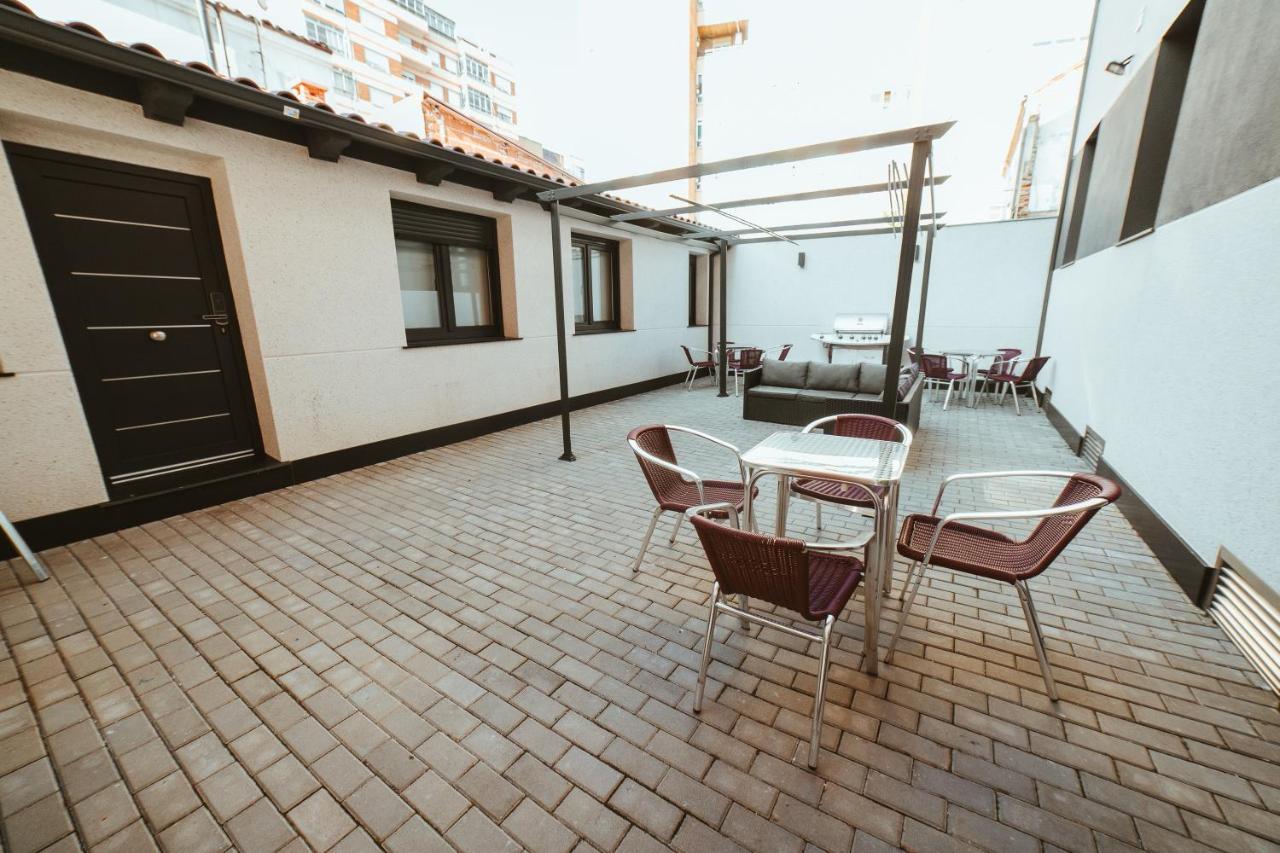 Apartamentos MK77 León - Palomera Buitenkant foto